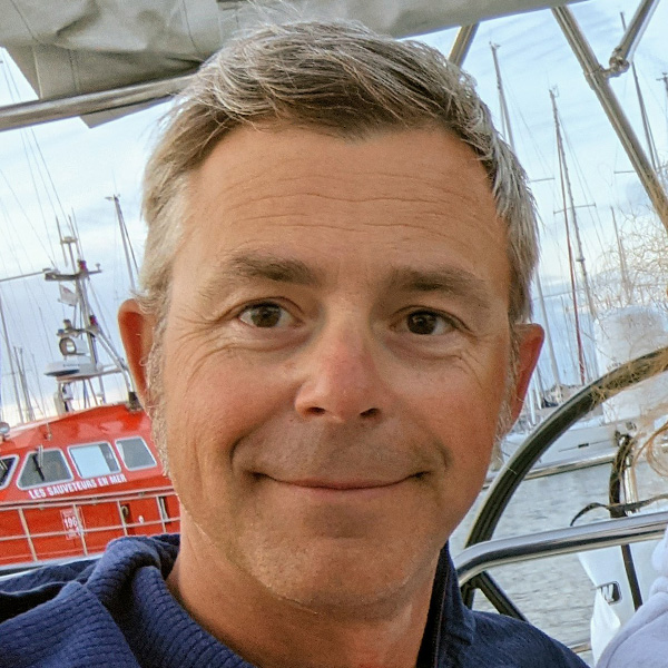 Ziemowit Stańczyk RYA/MCA Yachtmaster Offshore, STCW 95, CRR, kpt. j. PZŻ, instruktor żeglarstwa